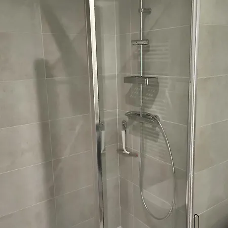 T2 Design Avec Piscine Rooftop 5 Min Gare Et Apartamento *